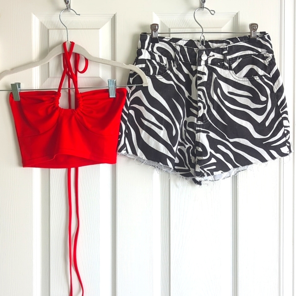 ** 3 for $20 ** Shein shorts and crop top outfit - Picture 1 of 7